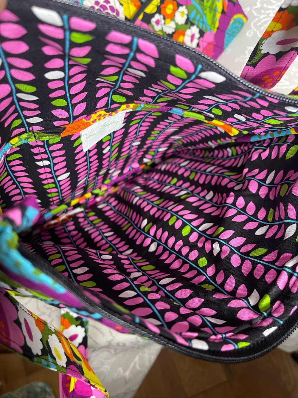 Vera Bradley 4-Piece  Va Va Bloom Floral  Cotton XL Tote Crossbody bag 2 Pouches - Picture 8 of 12
